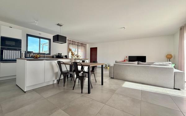 Maison à vendre    5 pièces • 107 m2 Rouvres-en-Plaine