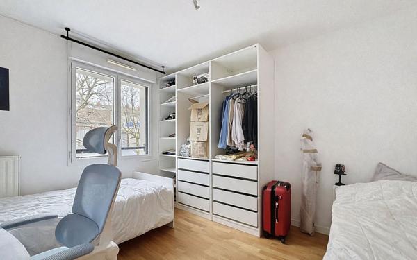 Appartement à vendre    3 pièces • 72,54 m2 Suresnes