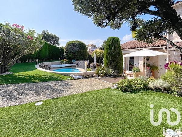 Maison à vendre 6 pièces 115 m² Mandelieu-la-Napoule