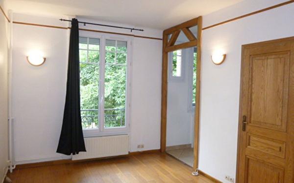 Appartement à louer    2 pièces • 39,88 m2 Issy-les-Moulineaux