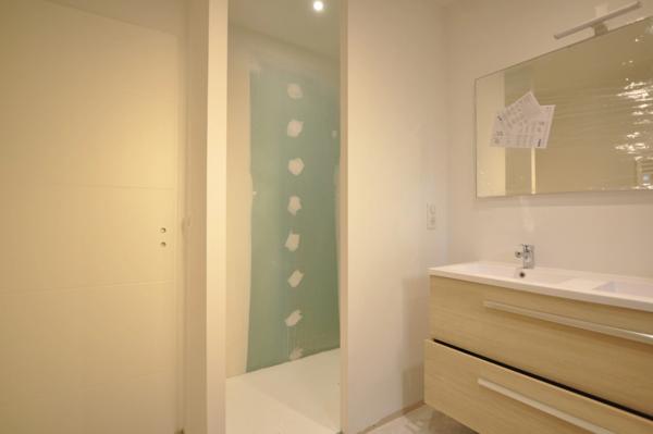 Maison 108 m² habitables - 3 chambres - sous sol complet - reconstruite à neuf.