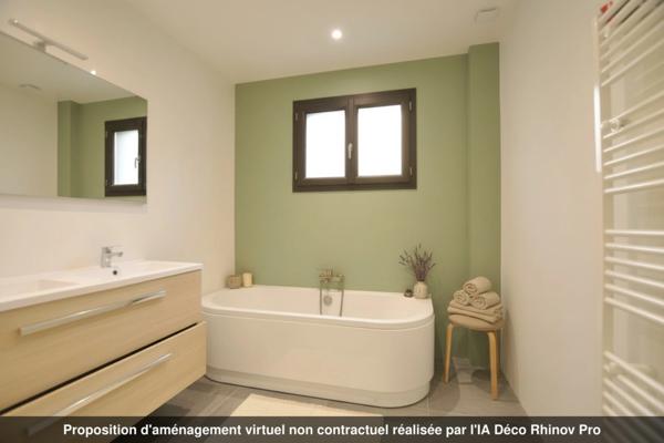 Maison 108 m² habitables - 3 chambres - sous sol complet - reconstruite à neuf.