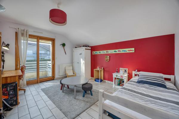 Maison à vendre 11 pièces PREVESSIN MOENS (01)