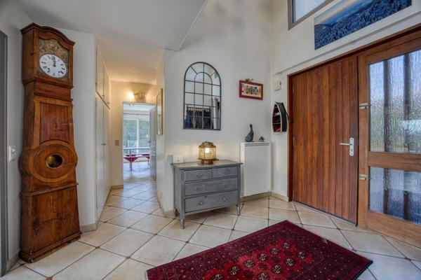 Maison à vendre 11 pièces PREVESSIN MOENS (01)