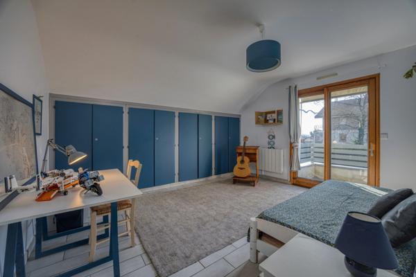 Maison à vendre 11 pièces PREVESSIN MOENS (01)