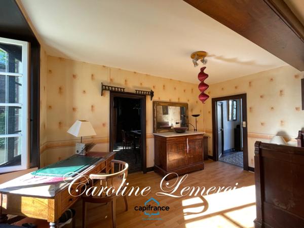 Maison à vendre AXE CONNERRE /LA FERTE BERNARD (72)Maison de Maitre 245 m² habitables, dépendances, piscine , terrain 1550 m²