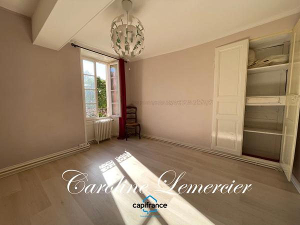 Maison à vendre AXE CONNERRE /LA FERTE BERNARD (72)Maison de Maitre 245 m² habitables, dépendances, piscine , terrain 1550 m²