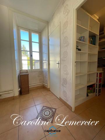 Maison à vendre AXE CONNERRE /LA FERTE BERNARD (72)Maison de Maitre 245 m² habitables, dépendances, piscine , terrain 1550 m²