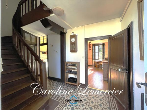 Maison à vendre AXE CONNERRE /LA FERTE BERNARD (72)Maison de Maitre 245 m² habitables, dépendances, piscine , terrain 1550 m²