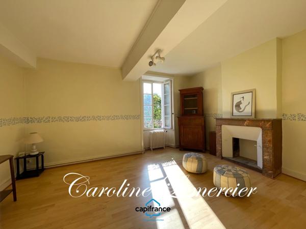 Maison à vendre AXE CONNERRE /LA FERTE BERNARD (72)Maison de Maitre 245 m² habitables, dépendances, piscine , terrain 1550 m²