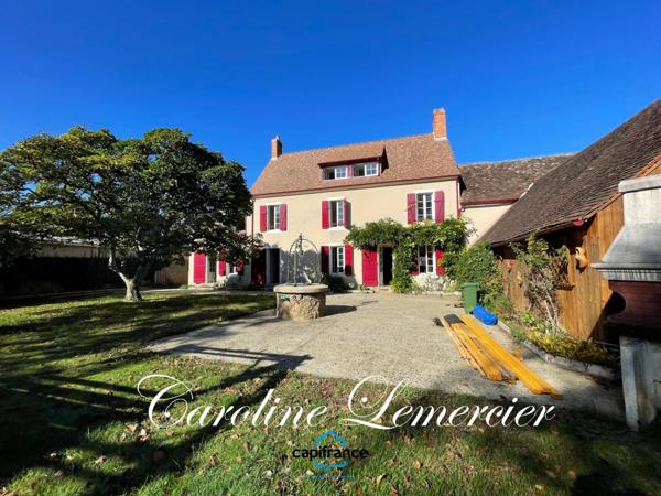 Maison à vendre AXE CONNERRE /LA FERTE BERNARD (72)Maison de Maitre 245 m² habitables, dépendances, piscine , terrain 1550 m²