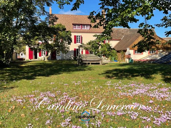 Maison à vendre AXE CONNERRE /LA FERTE BERNARD (72)Maison de Maitre 245 m² habitables, dépendances, piscine , terrain 1550 m²