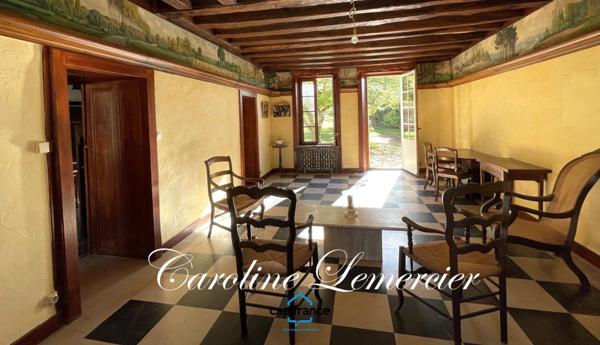 Maison à vendre AXE CONNERRE /LA FERTE BERNARD (72)Maison de Maitre 245 m² habitables, dépendances, piscine , terrain 1550 m²