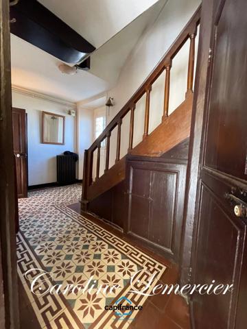 Maison à vendre AXE CONNERRE /LA FERTE BERNARD (72)Maison de Maitre 245 m² habitables, dépendances, piscine , terrain 1550 m²