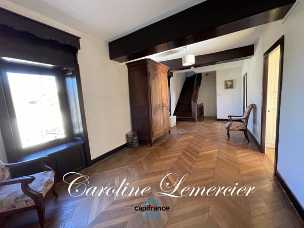 Maison à vendre AXE CONNERRE /LA FERTE BERNARD (72)Maison de Maitre 245 m² habitables, dépendances, piscine , terrain 1550 m²