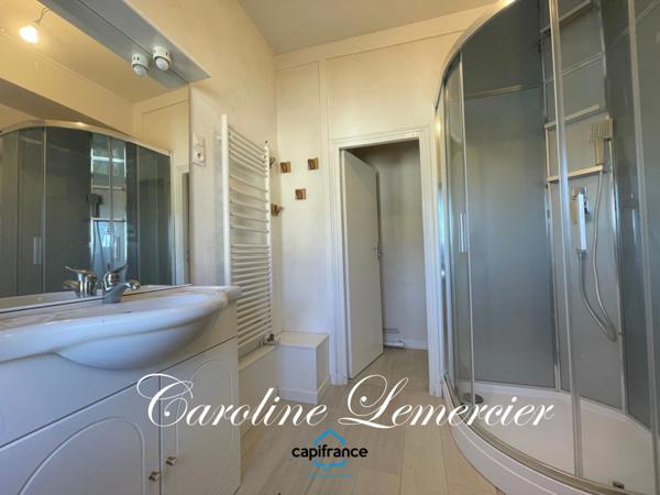 Maison à vendre AXE CONNERRE /LA FERTE BERNARD (72)Maison de Maitre 245 m² habitables, dépendances, piscine , terrain 1550 m²