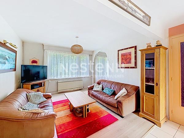 Maison en bel-étage de 106m2 | 4 chambres | Garage et Terrasse