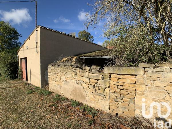 Maison de village 5 pièces de 138 m² à Uzay-le-Venon (18190)
