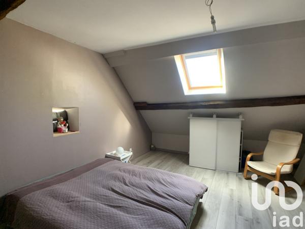 Maison de village 5 pièces de 138 m² à Uzay-le-Venon (18190)