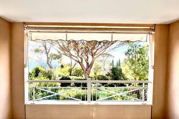 Saint-Raphaël centre-T3 76M2 -sejour 35M2 sud -garage parking A VOIR !!