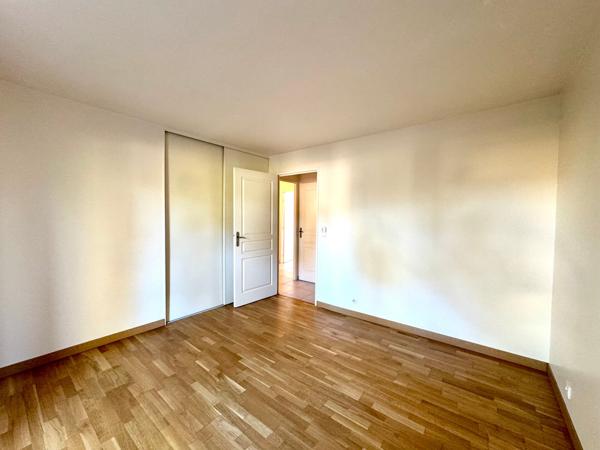 Saint-Raphaël centre-T3 76M2 -sejour 35M2 sud -garage parking A VOIR !!