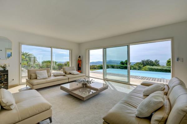 Vente Maison de luxe Ollioules 8 Pièces 330 m²