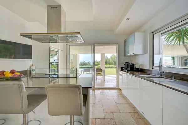 Vente Maison de luxe Ollioules 8 Pièces 330 m²