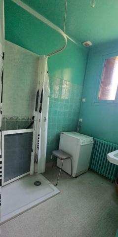 Maison individuelle 4chambres sur  sous-sol total Provins très proche