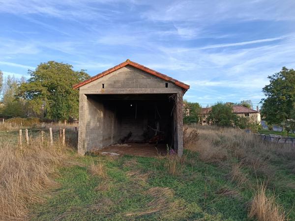 Terrain constructibles avec dépendances et parcelle agricole