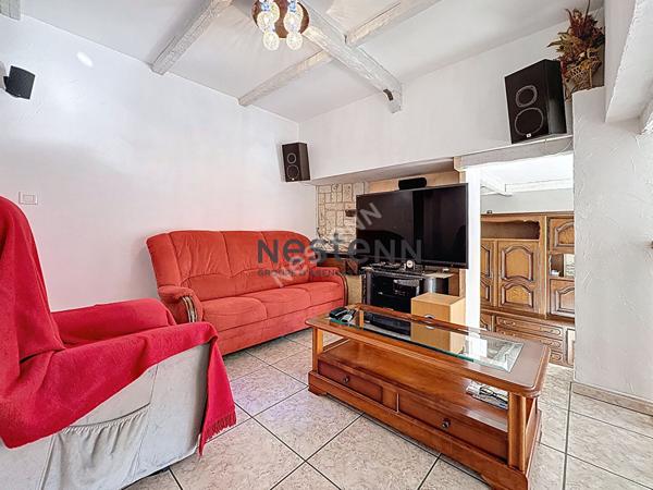 Maison Uchaux 10 pièce(s) environ 205m²