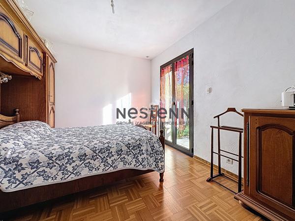 Maison Uchaux 10 pièce(s) environ 205m²