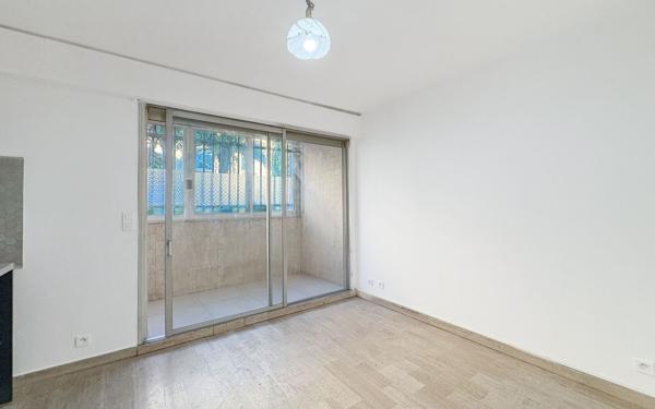 Appartement à vendre    1 pièce • 17,63 m2 Cannes