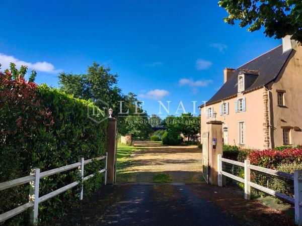 Manoir XVIe restauré et sa longère XIXe en Sud Mayenne