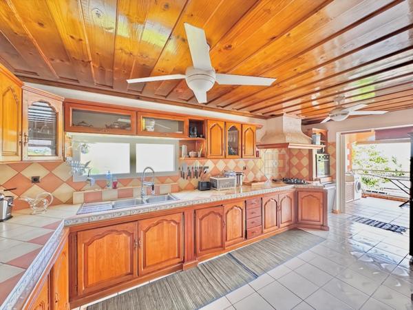 À vendre – Ensemble immobilier à La Rivière Saint-Louis (La Réunion)