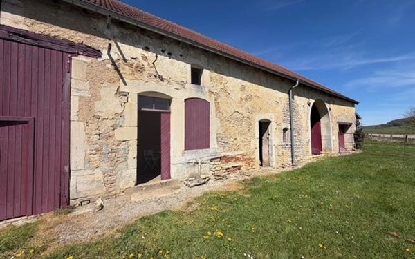 Maison à vendre    2 pièces •  Bourmont