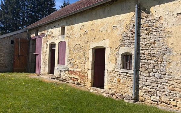 Maison à vendre    2 pièces •  Bourmont