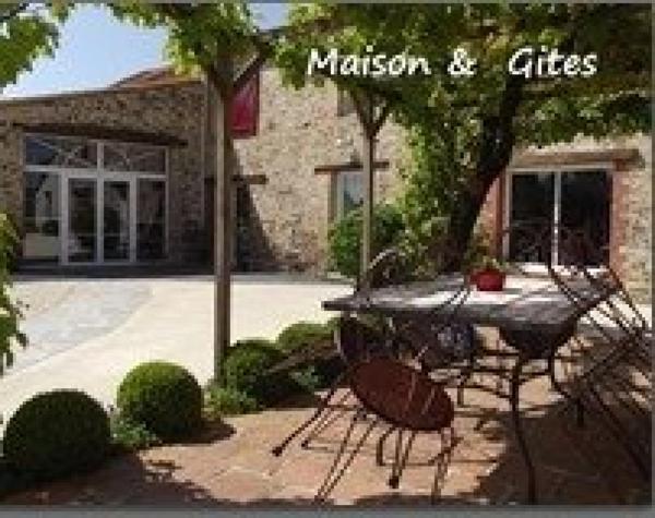 BELLE PROPRIETE DE CARACTERE AVEC GITE ET OU CHAMBRES D'HOTES