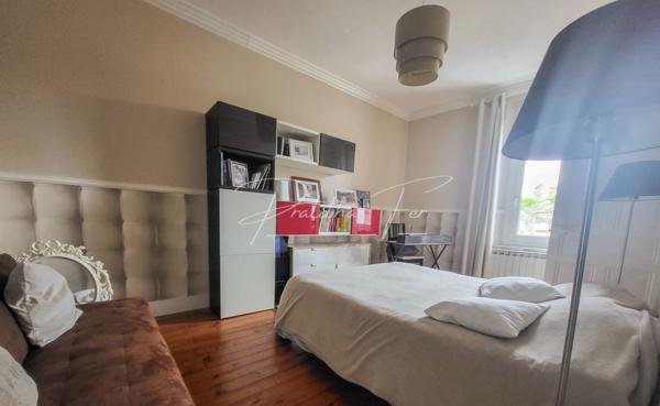 Maison 7 pièces - 180 m²