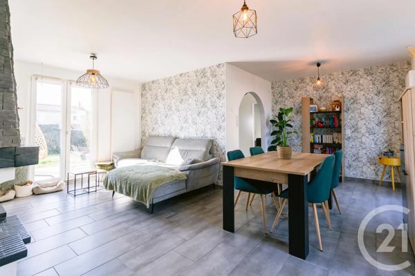 Maison à vendre  5 pièces - 90 m 2   FAMECK  - 57