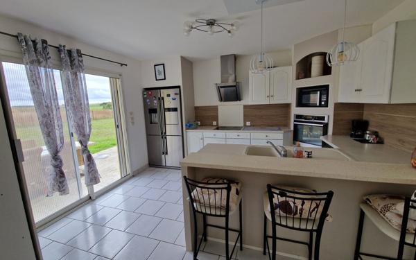 Maison à vendre    5 pièces • 130 m2 Les Trois-Moutiers