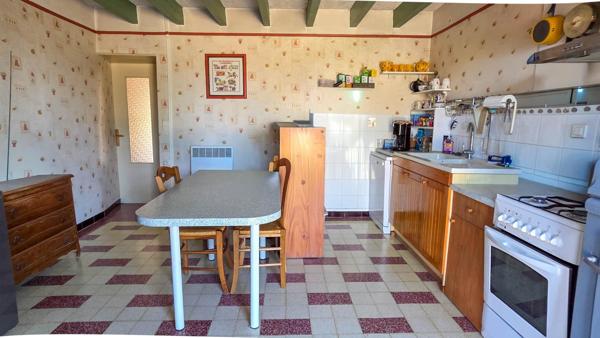 Jolie maison ancienne avec dépendances !