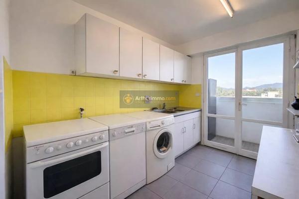 Vente Appartement 3 pièces 61 m2 à Saint-Raphaël