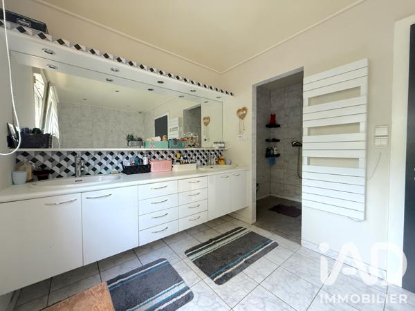 Maison à vendre 5 pièces 241 m² Saint-Dié-des-Vosges
