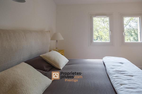 UZES, proche Pont du Gard , belle villa avec piscine