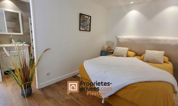 UZES, proche Pont du Gard , belle villa avec piscine