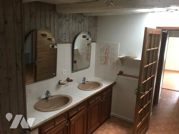 Maison de ville proche du centre ville de 148 m²