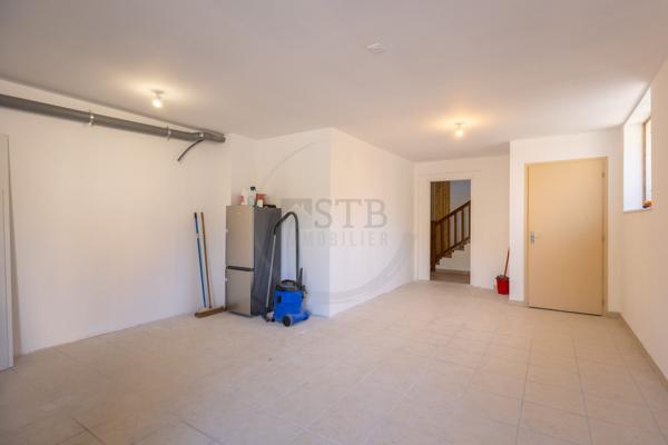 Appartement à louer, 5 pièces - Vals-les-Bains 07600