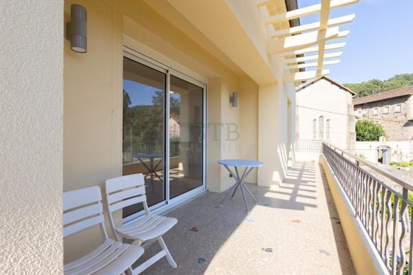 Appartement à louer, 5 pièces - Vals-les-Bains 07600
