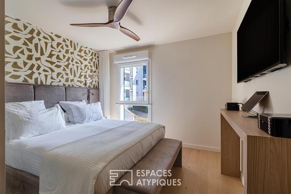 Appartement aux allures de suite hôtelière, entre océan et montagnes