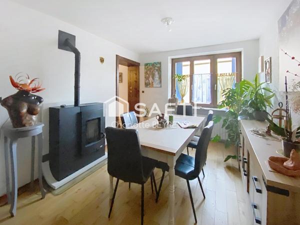 Maison Lorraine atypique de 160m2 avec patio, double garage et jardin de 360m2